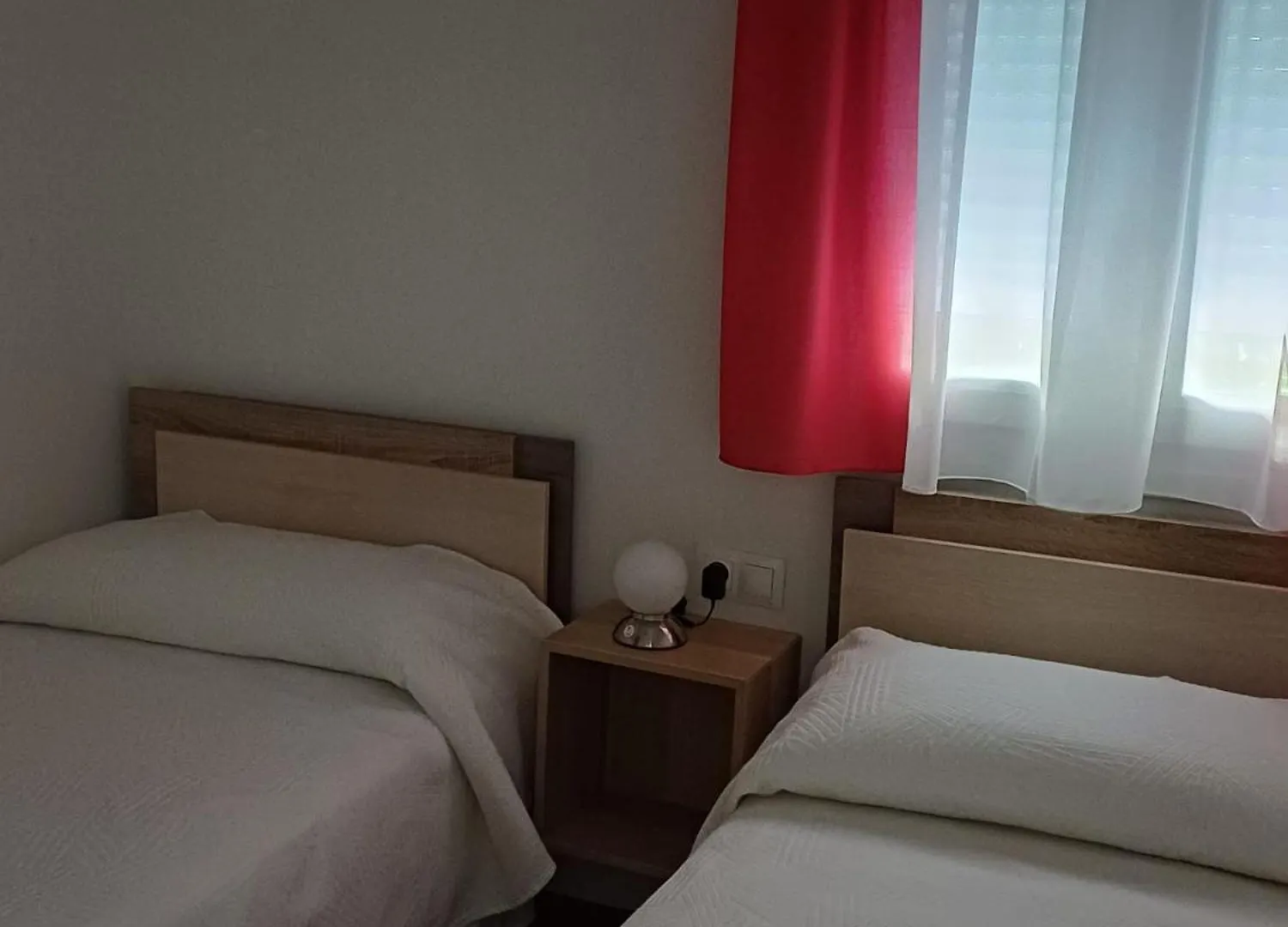 Lyrioshomes Apartamento Filpo Rojas , Sevilla España