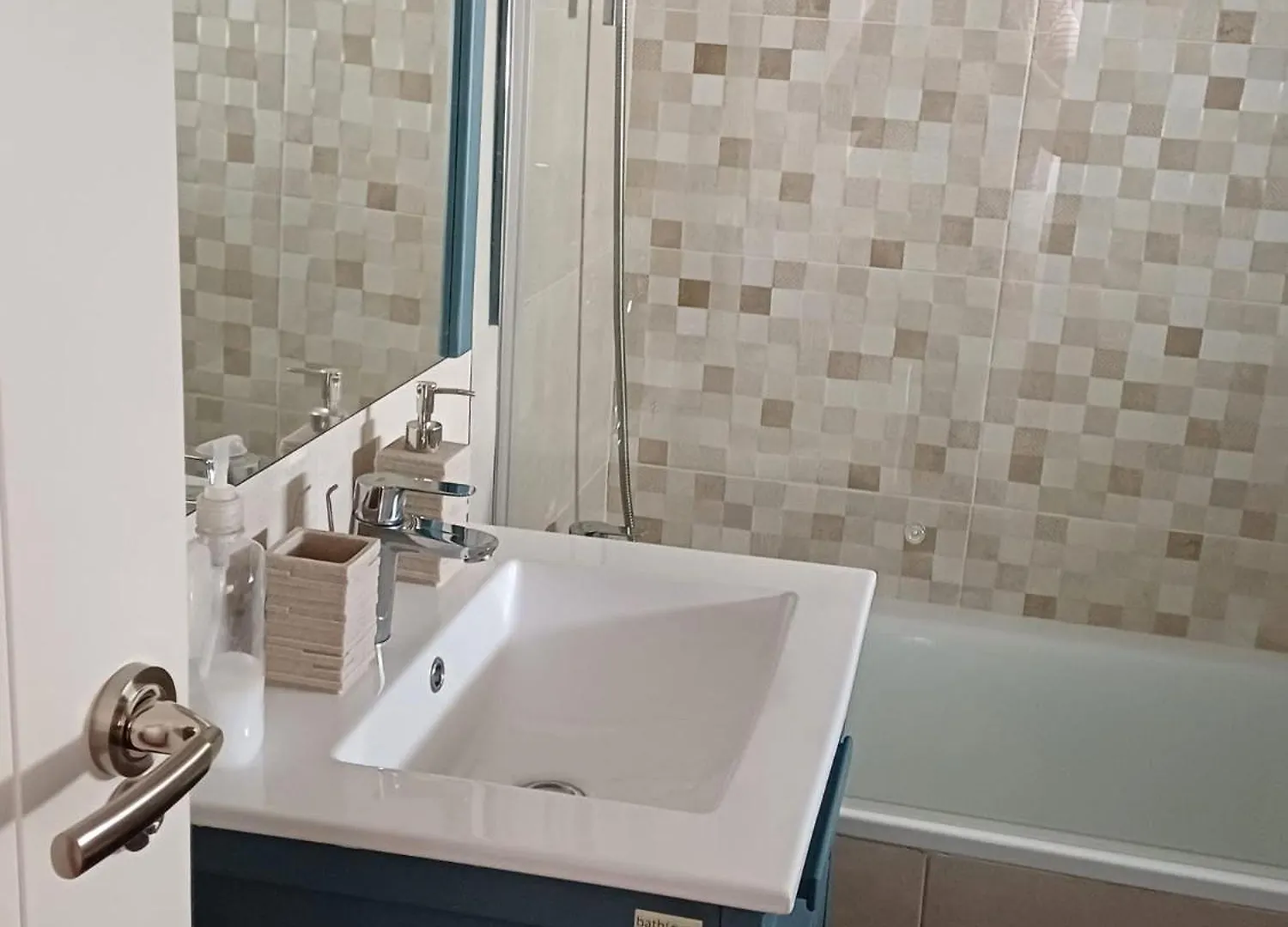 Lyrioshomes Apartamento Filpo Rojas , Sevilla